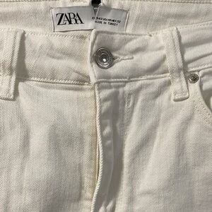 Zara Cream Denim Trousers Jeans Cropped Frayed Soft Medium Weight Stretch Cotton